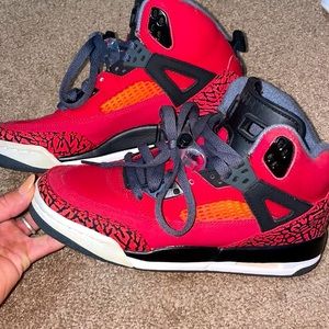 Jordan Spizike ‘toro bravo’ kids size 5